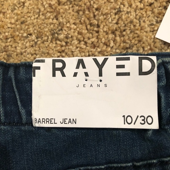 FRAYED JEANS/ NWT/ Frayed Denim
Barrel Straight-Leg Jeans / Dark Blue/size 10/30 - Picture 10 of 16